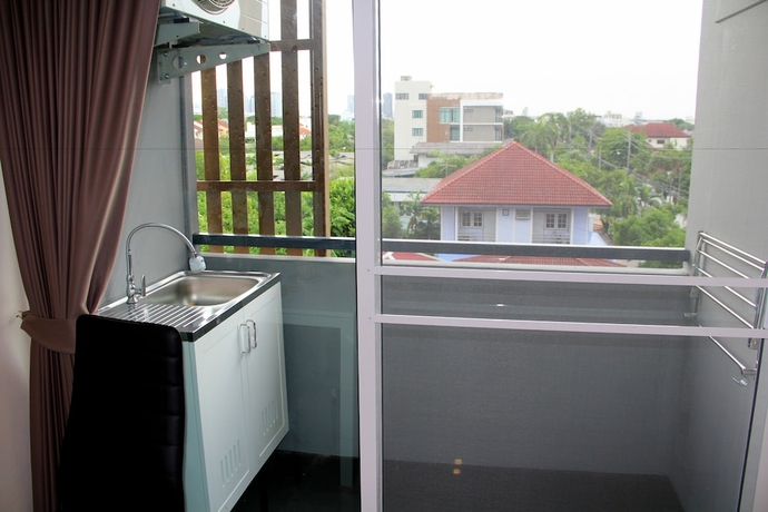 Imagen de la habitación del Hotel The Arni Sukhumvit 101. Foto 8