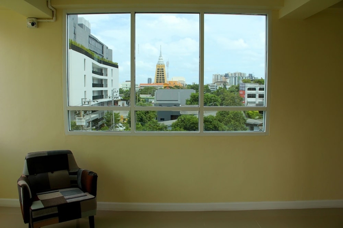 Imagen de los interiores del Hotel The Arni Sukhumvit 101. Foto 15