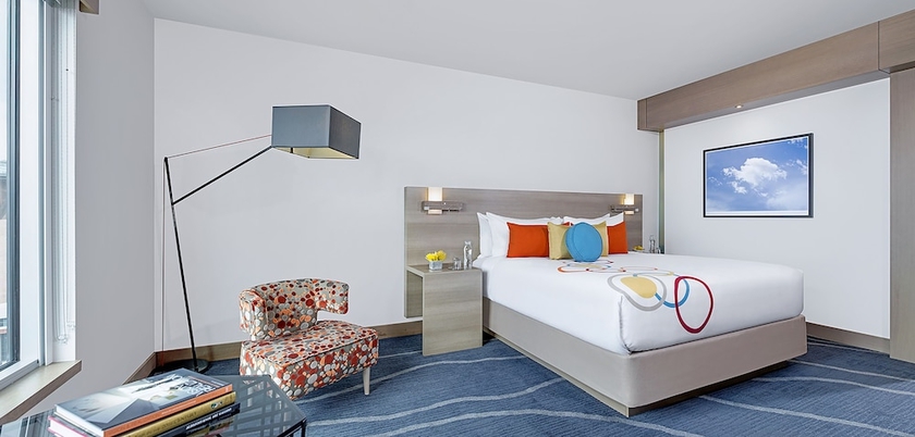 Imagen de la habitación del Hotel The Art Hotel Denver, Curio Collection by Hilton. Foto 4