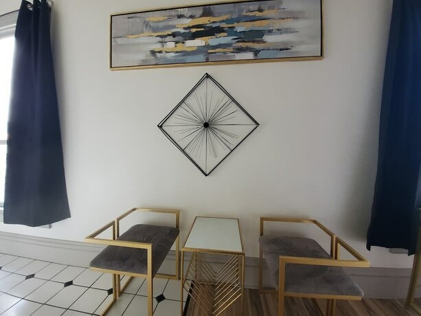 Imagen de la habitación del Hotel The Arthur. Foto 18