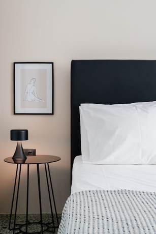 Imagen de la habitación del Hotel The Artisan Suites. Foto 9