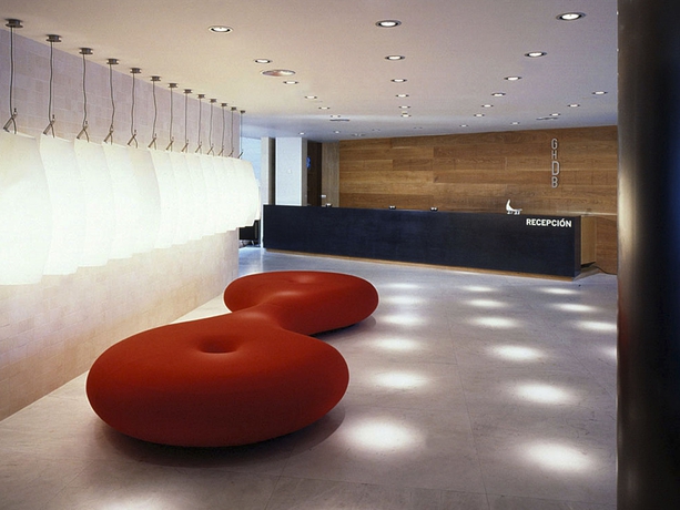 Imagen de los interiores del Hotel The Artist Grand Of Art. Foto 14