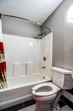 Imagen de la habitación del Hotel The Asheville Inn. Foto 4