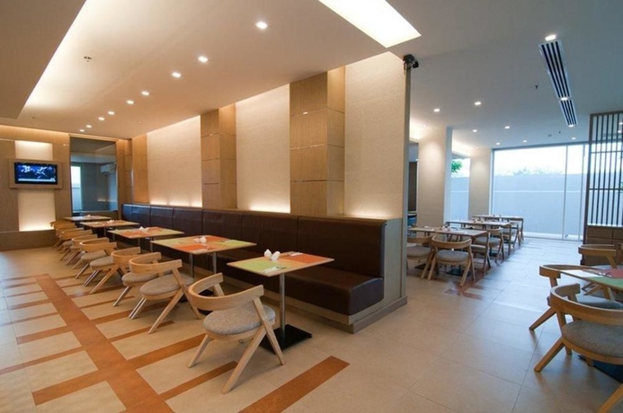 Imagen del bar/restaurante del Hotel The Ashlee Plaza Patong and Spa - Sha Plus. Foto 4