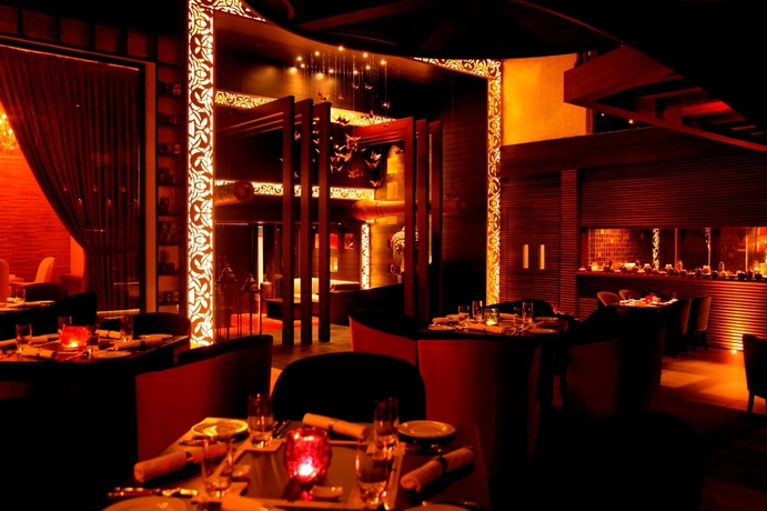 Imagen del bar/restaurante del Hotel The Ashok. Foto 5