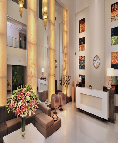 Imagen de los interiores del Hotel The Ashtan Sarovar Portico Delhi. Foto 13