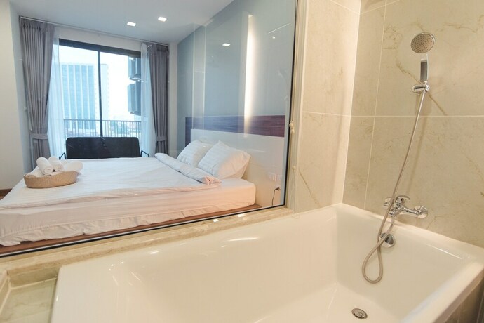 Imagen de la habitación del Hotel The Astra A719. Foto 25