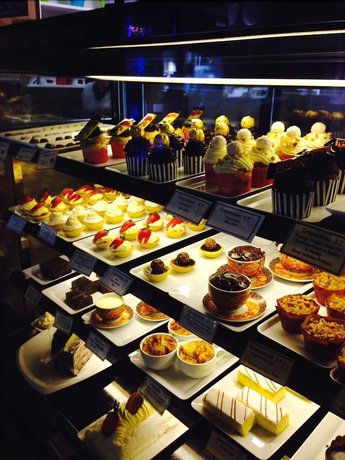 Imagen del bar/restaurante del Hotel The Astra. Foto 3