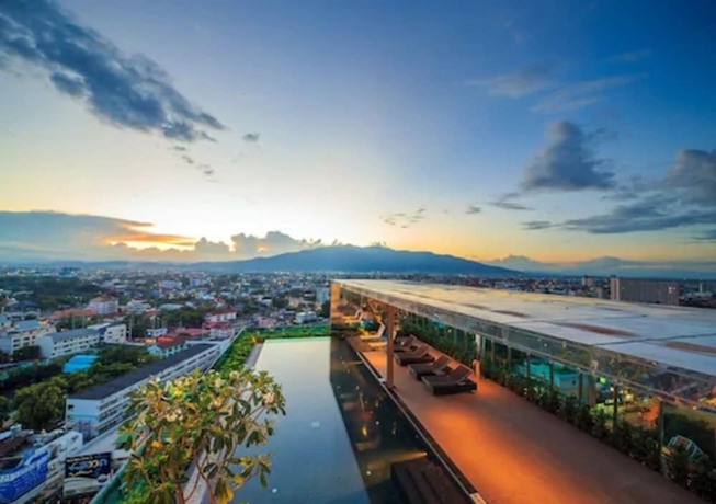 Imagen general del Hotel The Astra Luxury Suit Condo. Foto 1