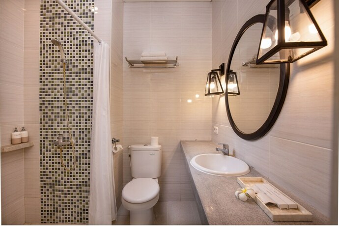 Imagen de la habitación del Hotel The Aswana Seminyak. Foto 21