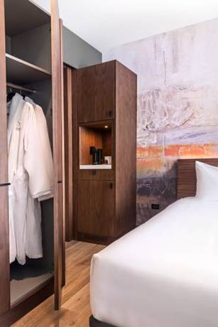 Imagen de la habitación del Hotel The At Midtown. Foto 4