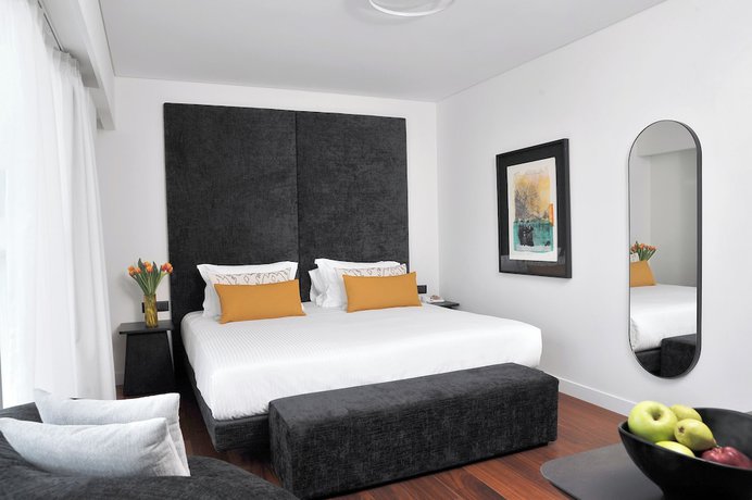 Imagen de la habitación del Hotel The Athenaeum. Foto 7