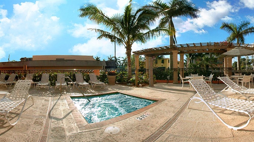 Imagen de los exteriores del Hotel The Atlantic Suites On The Ave. Foto 2