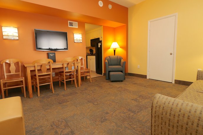 Imagen de la habitación del Hotel The Atrium Resort, Virginia Beach. Foto 4