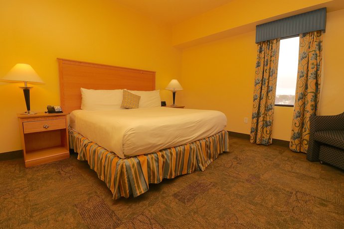 Imagen de la habitación del Hotel The Atrium Resort, Virginia Beach. Foto 12