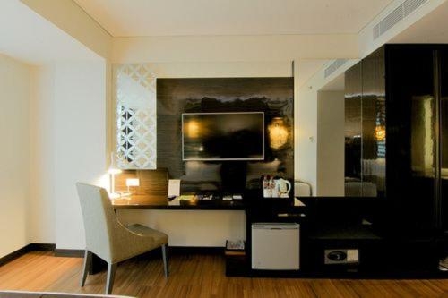 Imagen de la habitación del Hotel The Atrium and Resort Yogyakarta. Foto 6