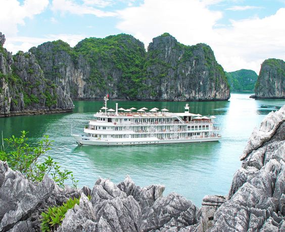 Imagen de la habitación del Hotel The Au Co Cruises. Foto 9