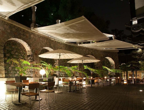 Imagen del bar/restaurante del Hotel The Aubrey Santiago. Foto 2