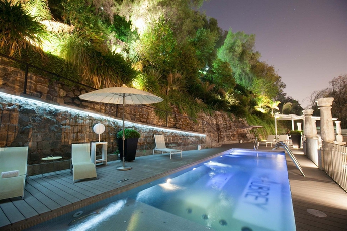 Imagen de la piscina del Hotel The Aubrey Santiago. Foto 16