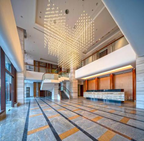 Imagen general del Hotel The Aurora Subic Managed By HII, Banicain. Foto 10