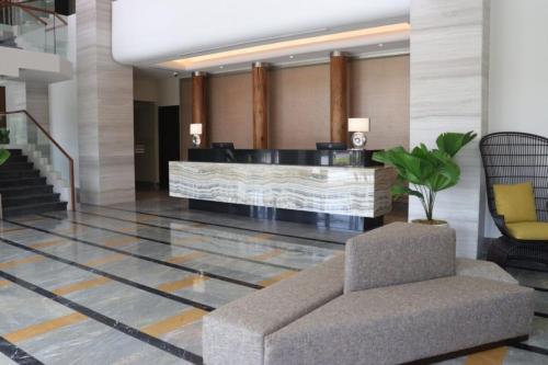 Imagen general del Hotel The Aurora Subic Managed By HII, Banicain. Foto 14