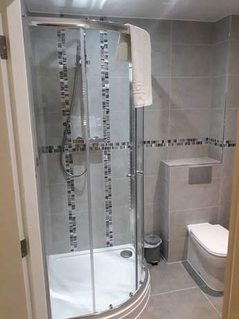 Imagen de la habitación del Hotel The Avenue. Foto 15