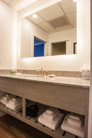 Imagen de la habitación del Hotel The Avenue Inn and Spa. Foto 3