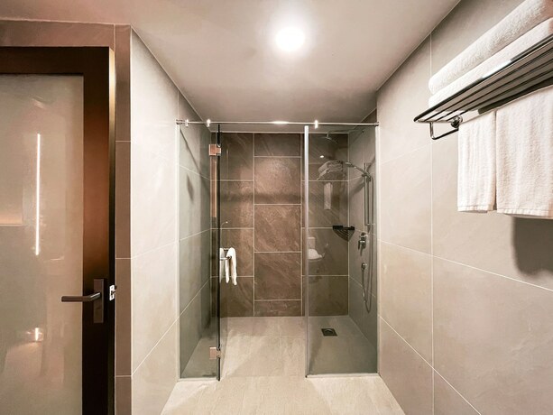 Imagen general del Hotel The Avenue M Johor Bahru. Foto 10