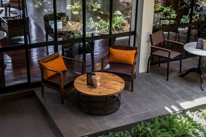 Imagen de los exteriores del Hotel The Aviary. Foto 20