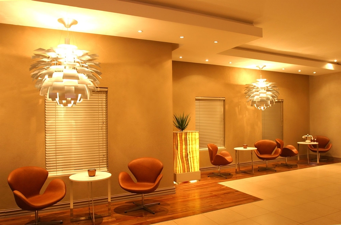 Imagen de los interiores del Hotel The Aviator OR Tambo International. Foto 10