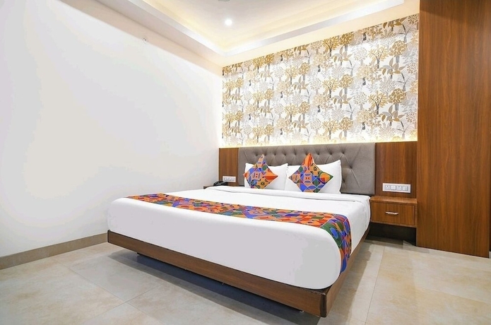 Imagen de la habitación del Hotel The Avinya. Foto 7