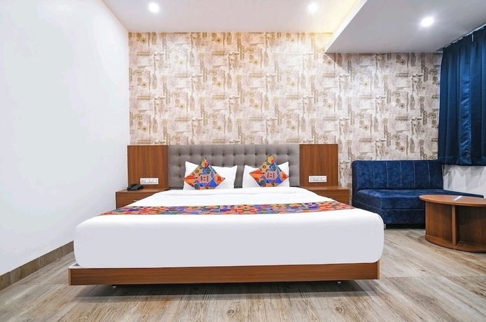 Imagen de la habitación del Hotel The Avinya. Foto 8
