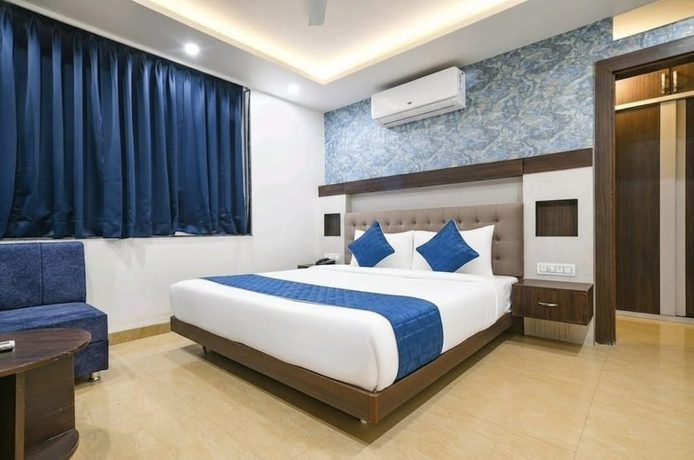 Imagen de la habitación del Hotel The Avinya. Foto 9