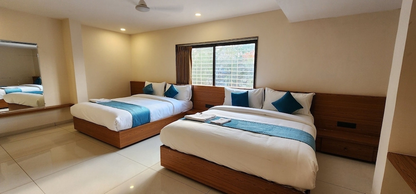 Imagen de la habitación del Hotel The Avirajan. Foto 12