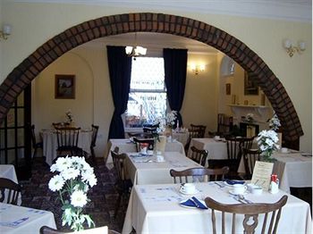 Imagen de los exteriores del Hotel The Avondale. Foto 12