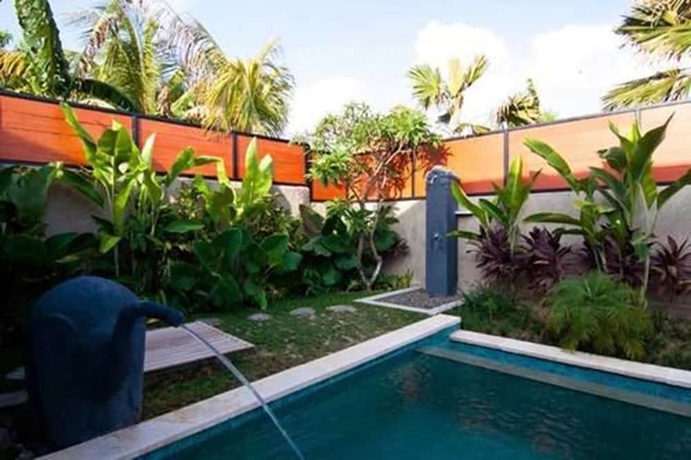 Imagen de la piscina del Hotel The Awan Villas. Foto 18