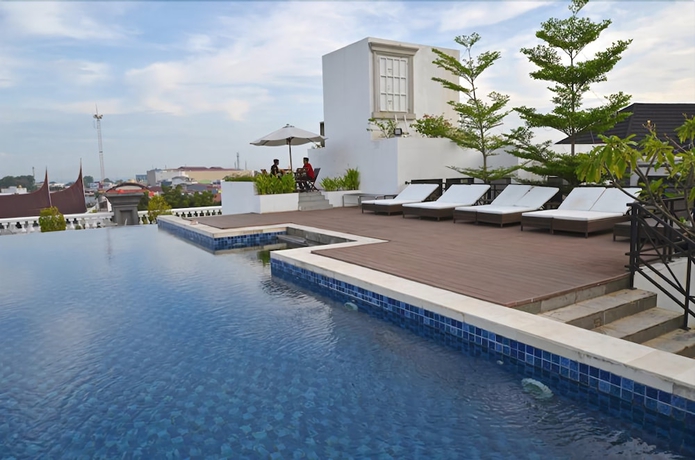 Imagen de la piscina del Hotel The Axana. Foto 17