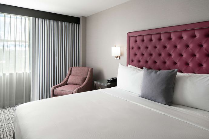 Imagen de la habitación del Hotel The Axis Moline, Tapestry Collection by Hilton. Foto 8