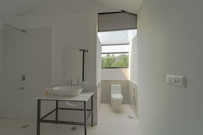 Imagen general del Hotel The Ayali Riverside Resort Rishikesh. Foto 2