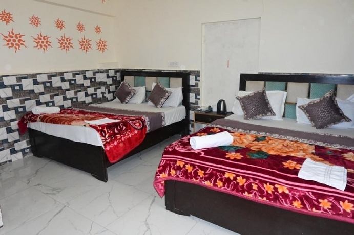 Imagen de la habitación del Hotel The Ayodhya Ji palace. Foto 1