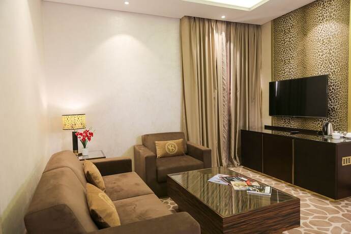 Imagen de la habitación del Hotel The B Premiere. Foto 15