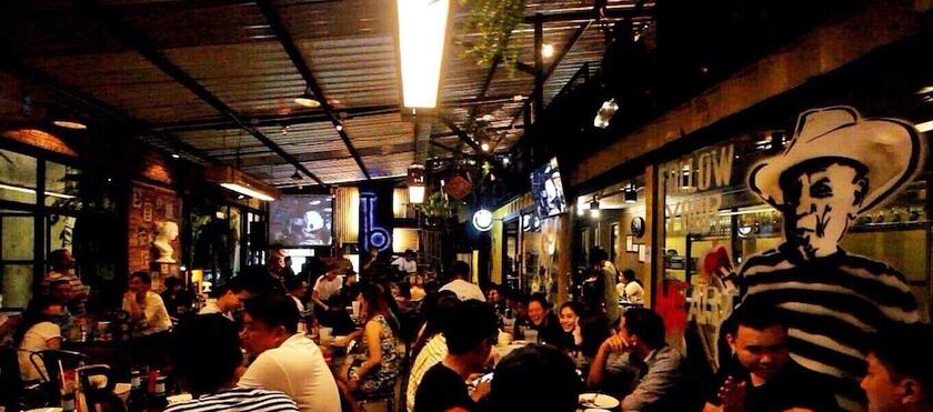 Imagen del bar/restaurante del Hotel The B Ranong Trend. Foto 15