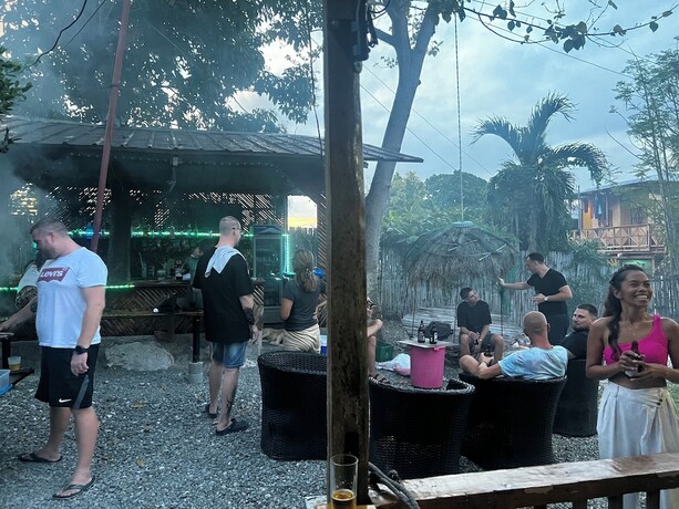 Imagen general del Hotel The Backyard Inn. Foto 13