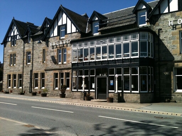 Imagen general del Hotel The Balavil Hotel Newtonmore - Restaurant, Bars and Swimming Pool. Foto 1