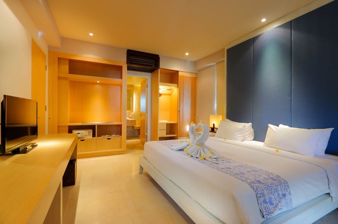 Imagen de la habitación del Hotel The Bali Bay View Suites and Villas. Foto 3