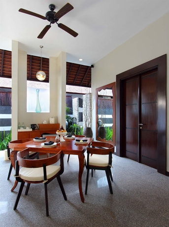Imagen de la habitación del Hotel The Bali Khama. Foto 4