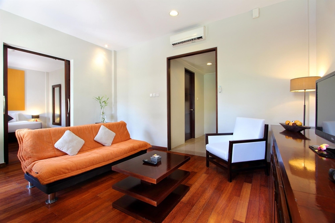 Imagen de los interiores del Hotel The Bali Khama. Foto 11