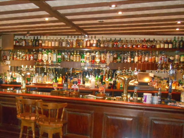 Imagen del bar/restaurante del Hotel The Bandstand. Foto 5
