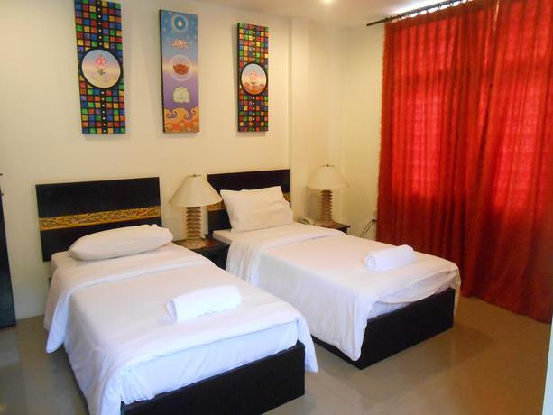 Imagen general del Hotel The Bang Khun Phrom Suites. Foto 3