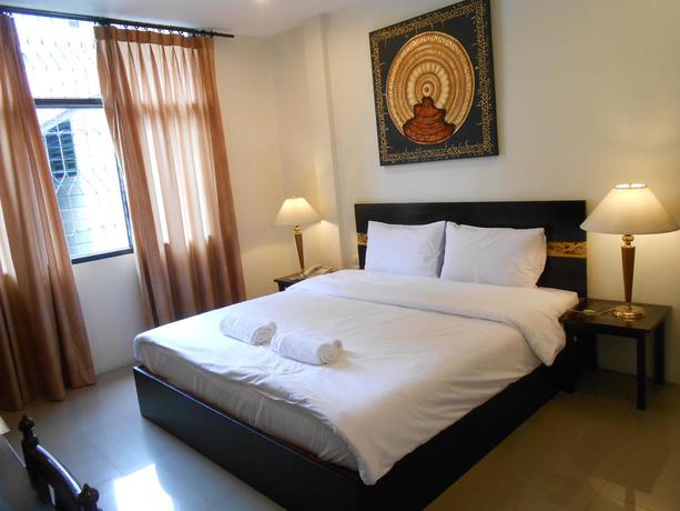 Imagen general del Hotel The Bang Khun Phrom Suites. Foto 5